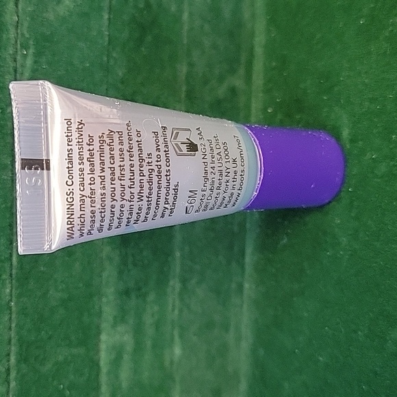 No7 Pure Retinol Eye Cream 5ml New Tube - Picture 2 of 2